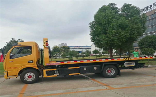 阜阳定远24小时拖车救援电话号码，定远道路救援公司怎么收费的